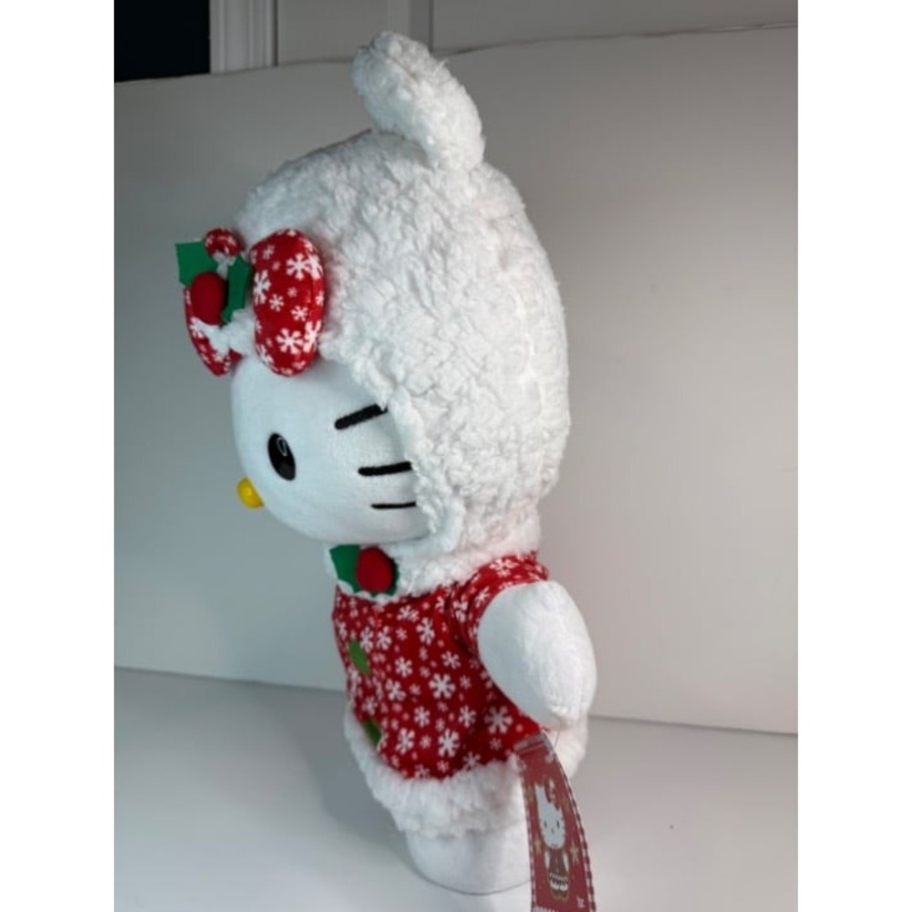 New‎ Hello Kitty 2024 CVS Christmas Holiday Greeter - Picture 2 of 4